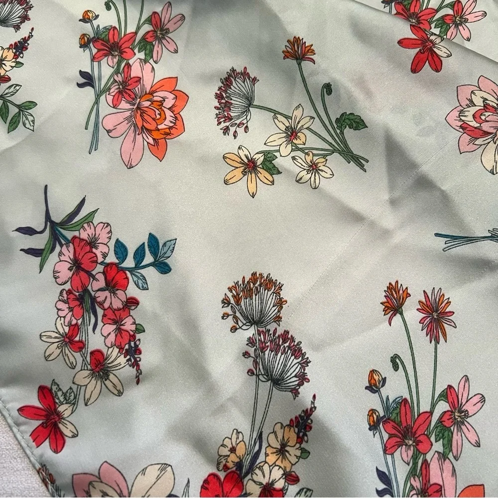 Beautiful floral square scarf / twilly.